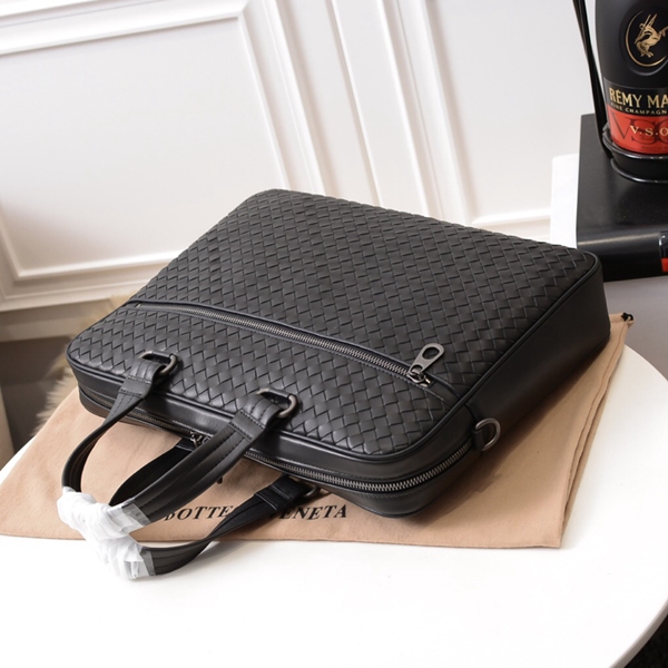 ボッテガヴェネタバッグ内部構造